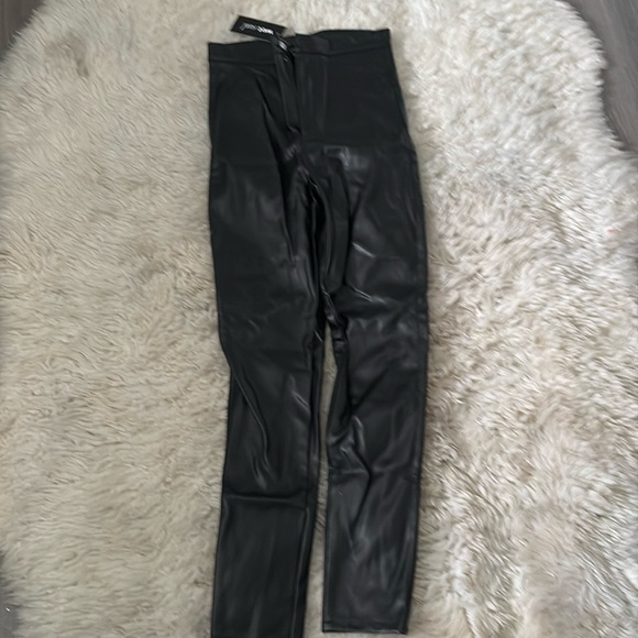 Wet seal faux leather black pants NWT size small - Picture 1 of 3